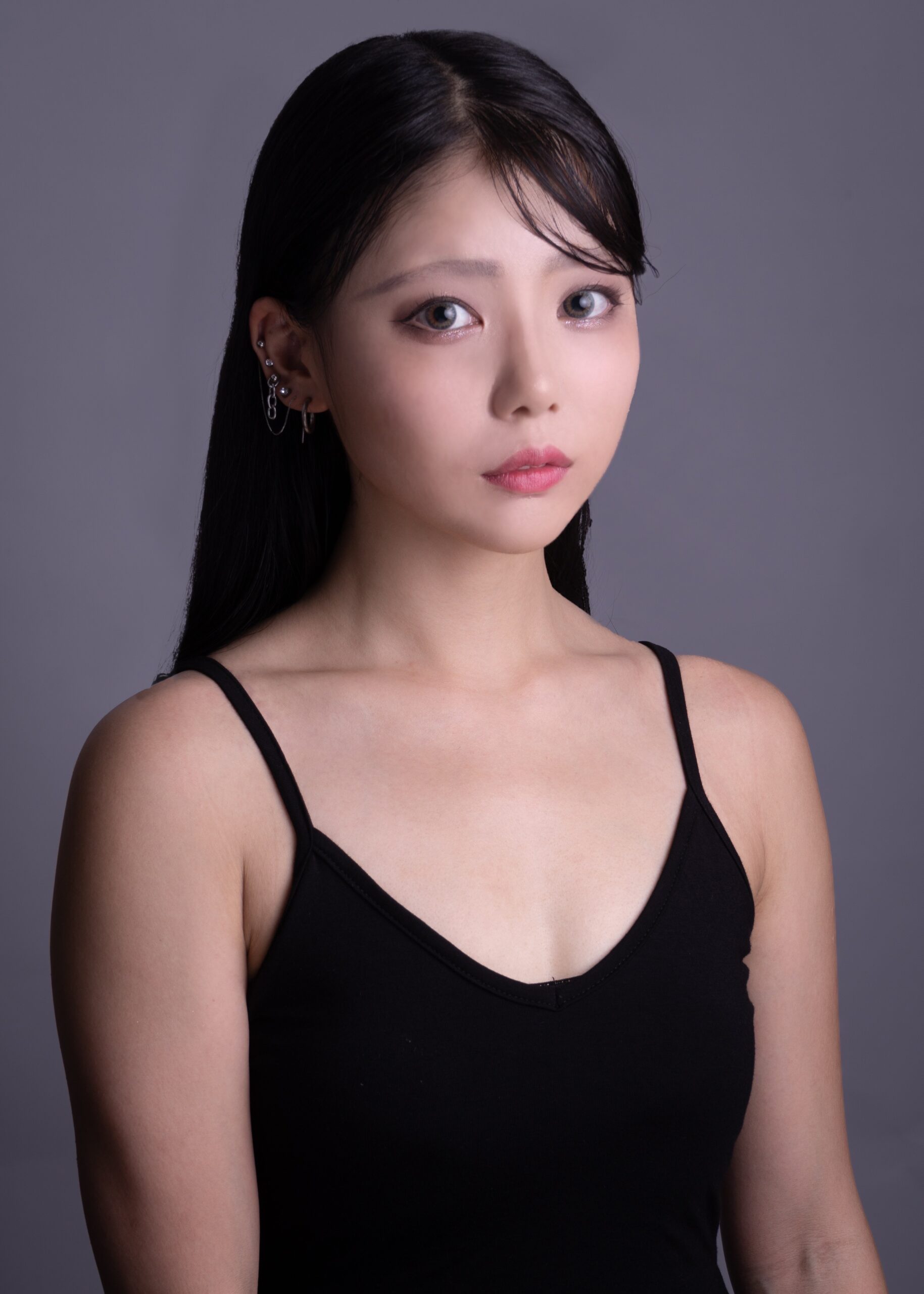鎮目更紗